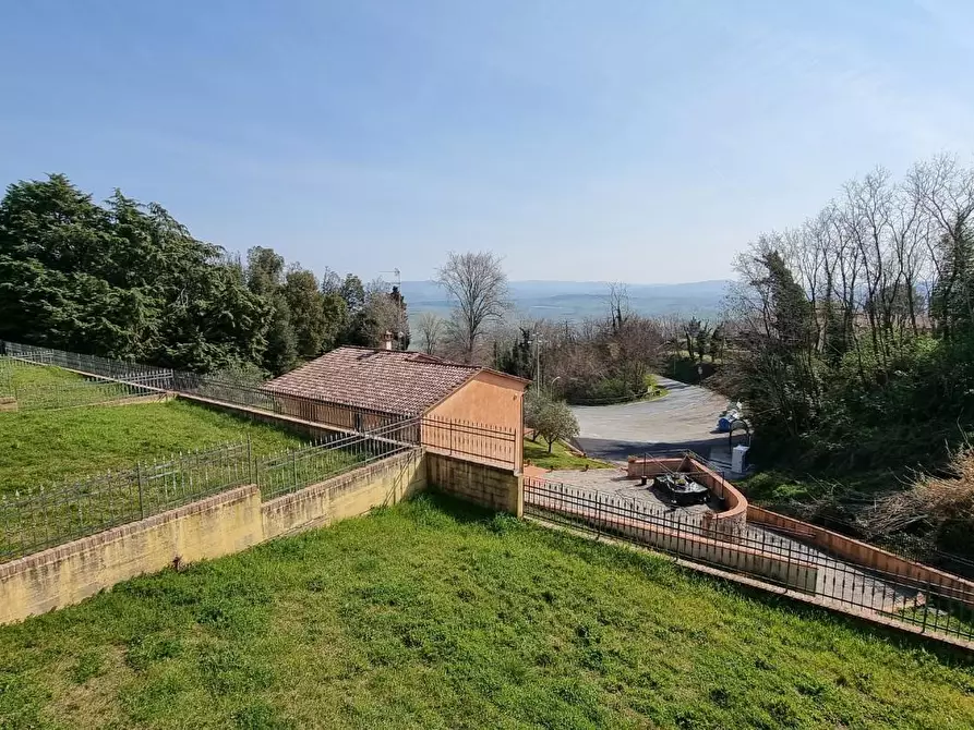 Immagine 10 di Villa in vendita  a Chianni