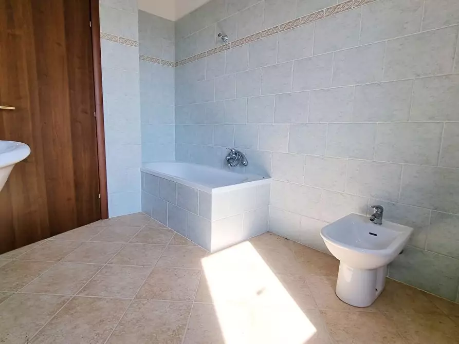 Immagine 8 di Villa in vendita  a Chianni