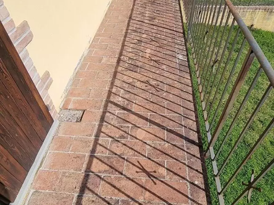 Immagine 5 di Villa in vendita  a Chianni