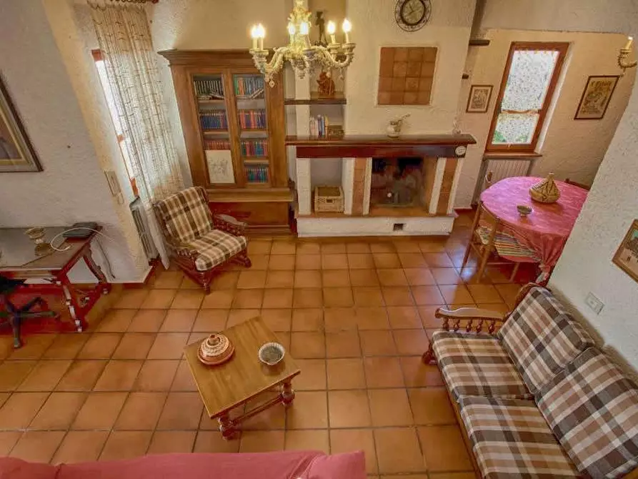 Immagine 7 di Casa bifamiliare in affitto  a Montignoso