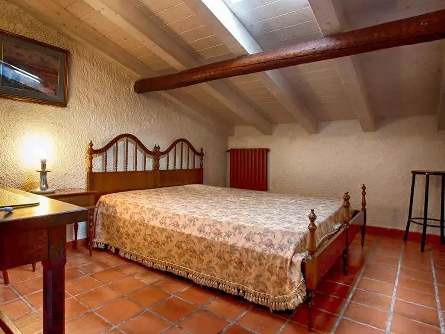 Immagine 4 di Casa bifamiliare in affitto  a Montignoso