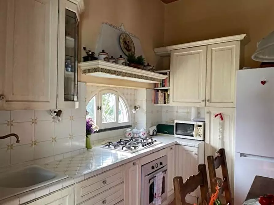 Immagine 62 di Villa in vendita  a Vecchiano