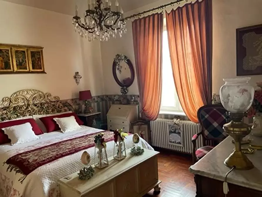 Immagine 56 di Villa in vendita  a Vecchiano