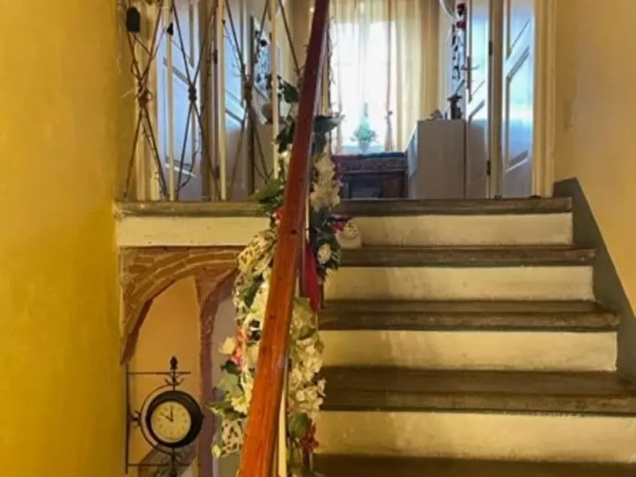 Immagine 11 di Villa in vendita  a Vecchiano