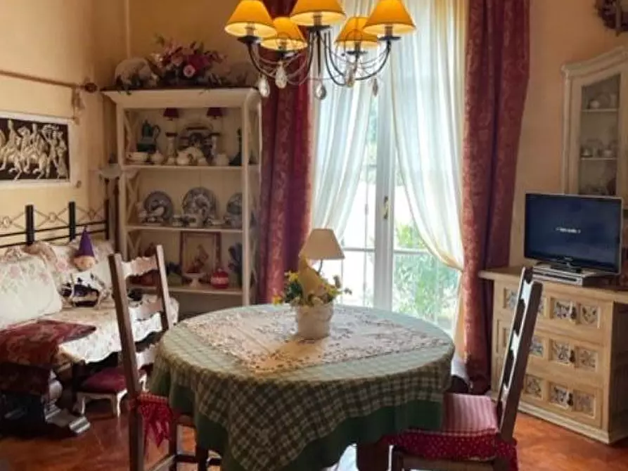 Immagine 65 di Villa in vendita  a Vecchiano