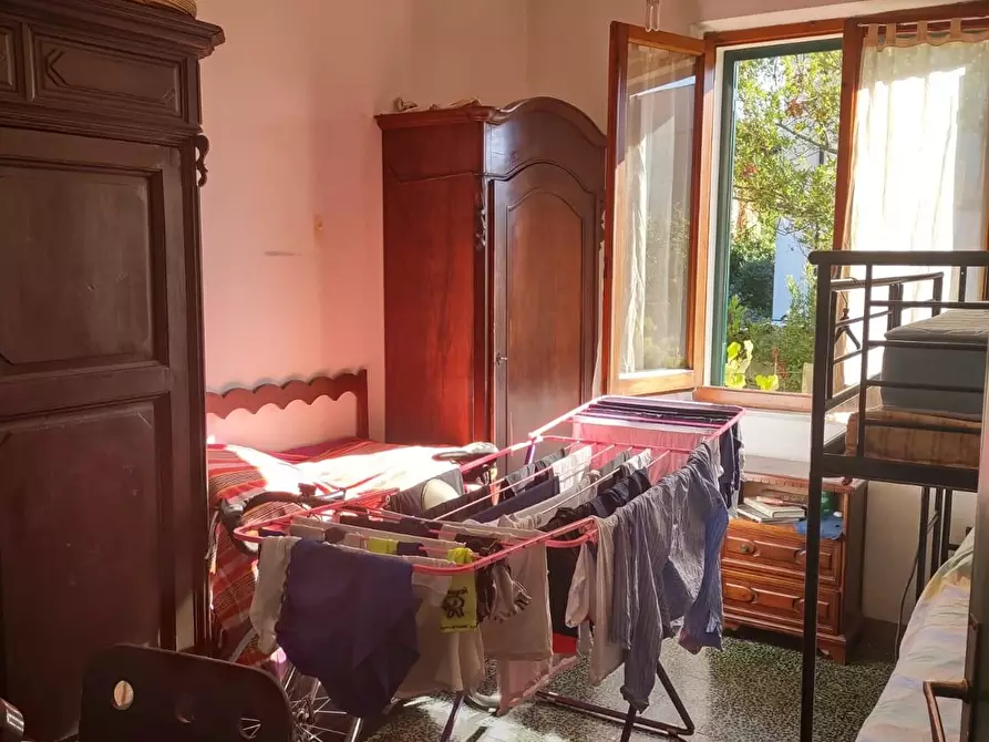 Immagine 19 di Casa indipendente in vendita  a Massa