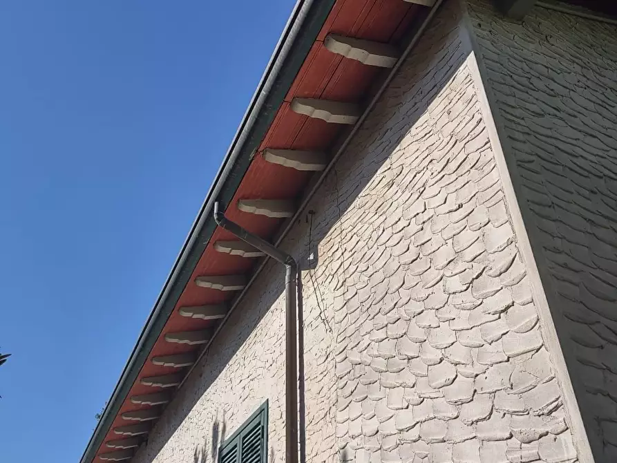 Immagine 4 di Casa indipendente in vendita  a Massa