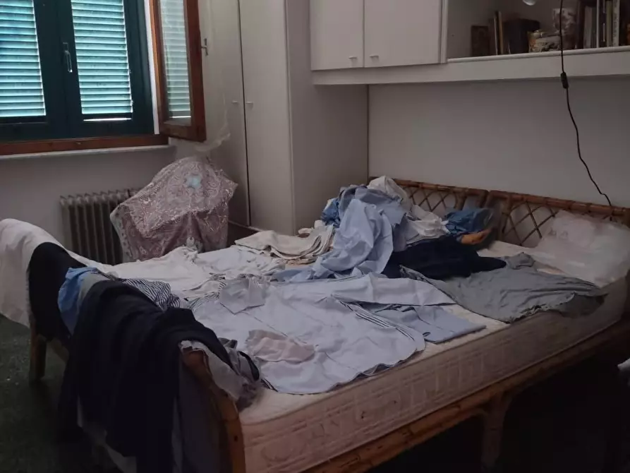 Immagine 18 di Casa indipendente in vendita  a Massa