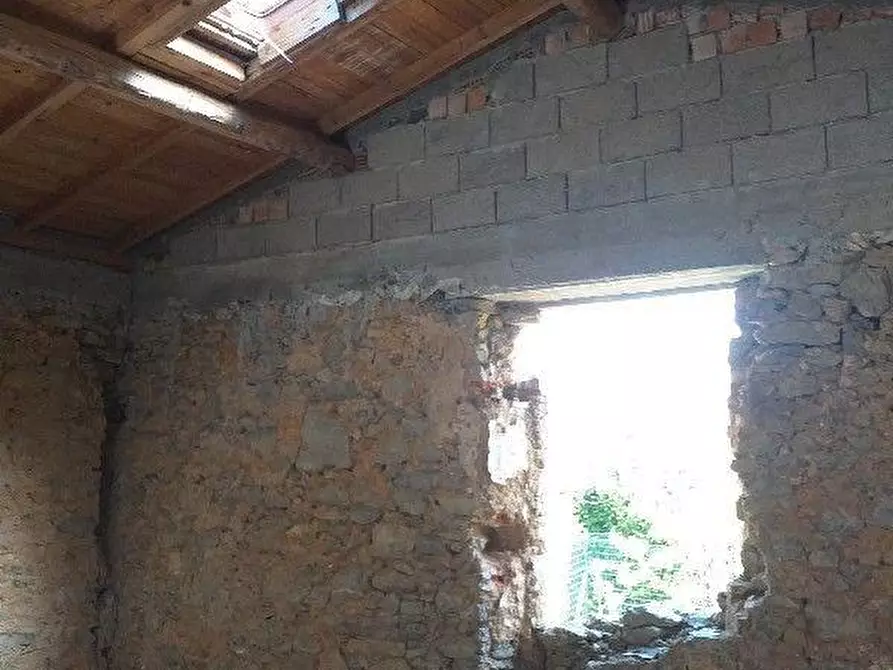 Immagine 68 di Casa indipendente in vendita  a La Spezia