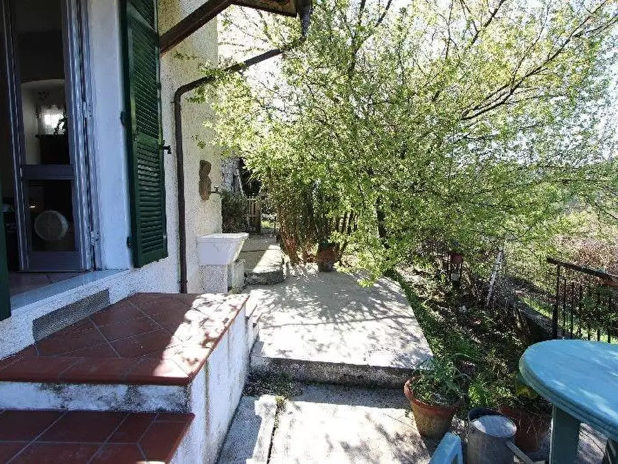 Immagine 12 di Casa indipendente in vendita  a La Spezia