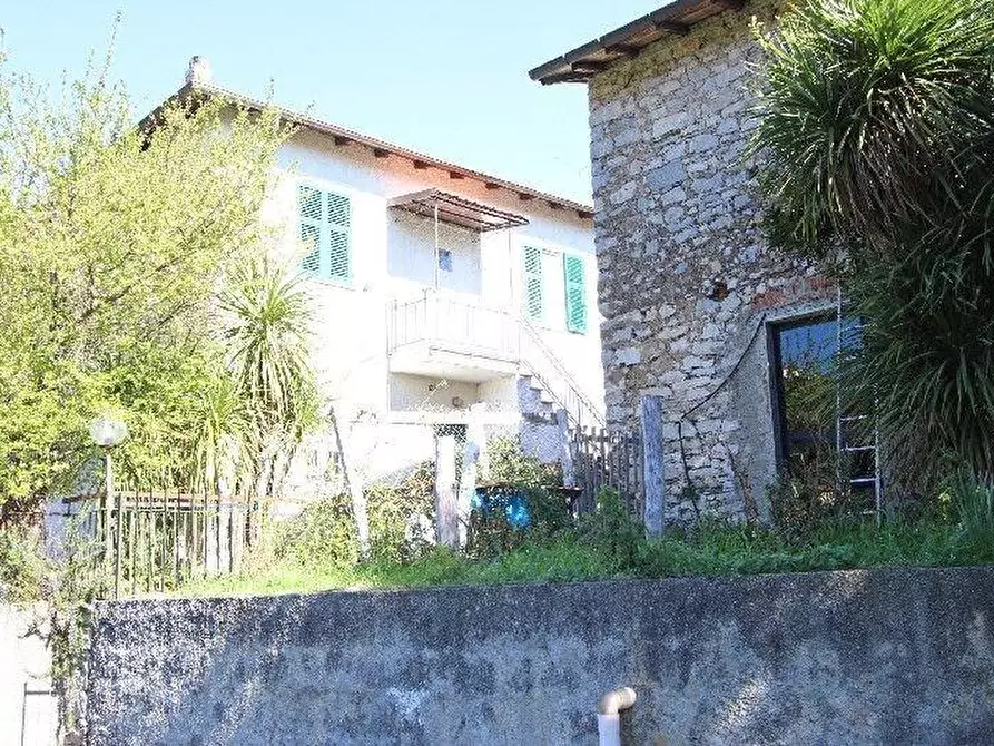 Immagine 5 di Casa indipendente in vendita  a La Spezia