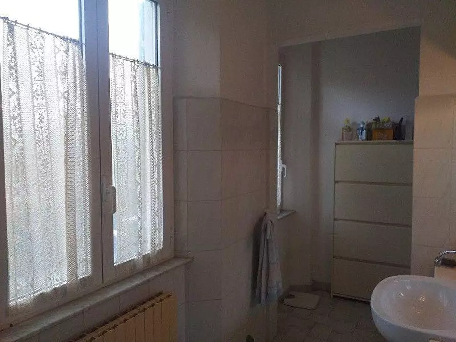 Immagine 27 di Casa indipendente in vendita  a La Spezia