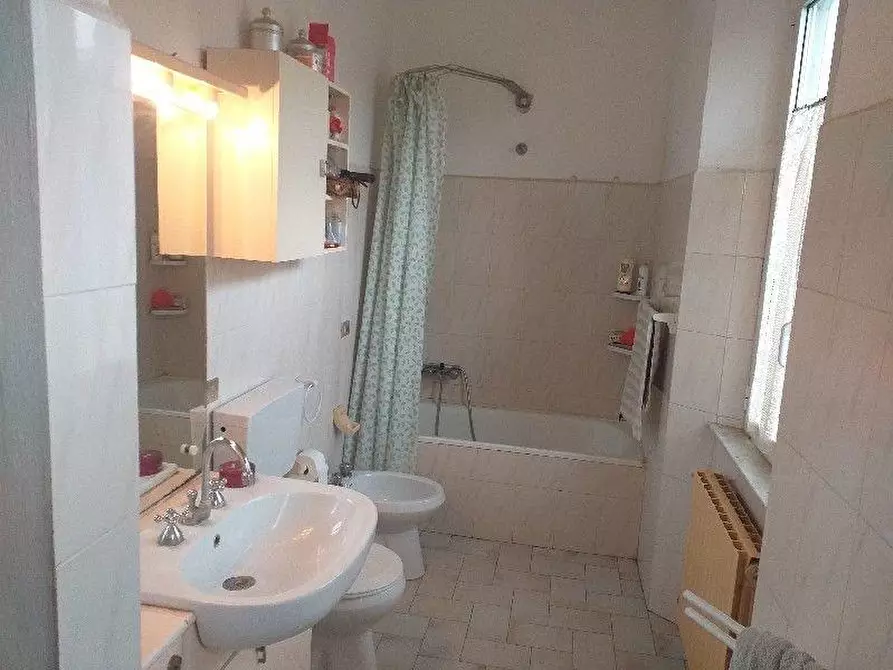 Immagine 25 di Casa indipendente in vendita  a La Spezia