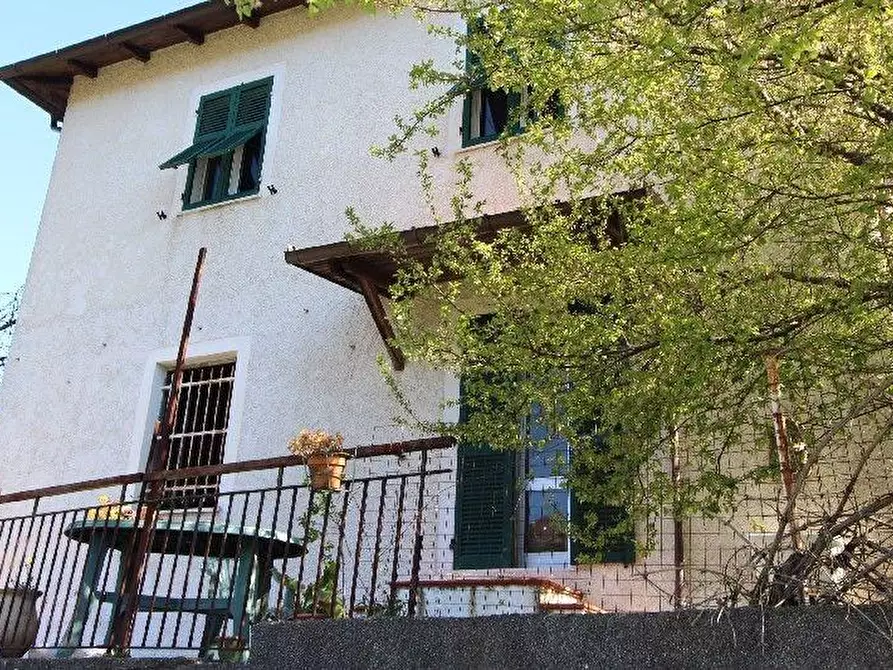 Immagine 9 di Casa indipendente in vendita  a La Spezia