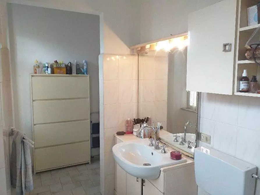 Immagine 26 di Casa indipendente in vendita  a La Spezia