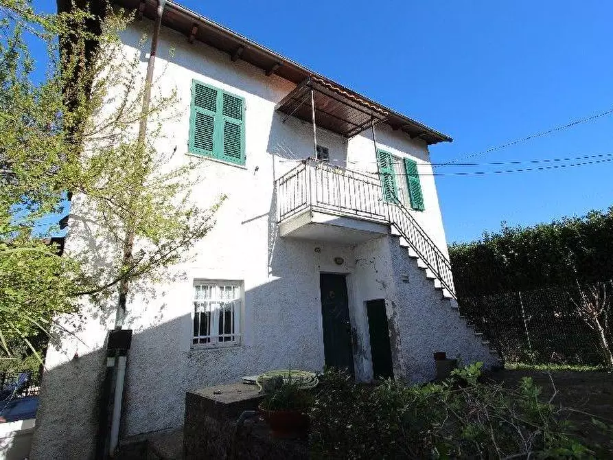Immagine 16 di Casa indipendente in vendita  a La Spezia