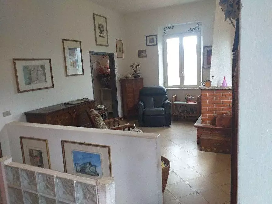 Immagine 40 di Casa indipendente in vendita  a La Spezia