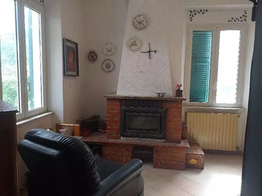 Immagine 43 di Casa indipendente in vendita  a La Spezia