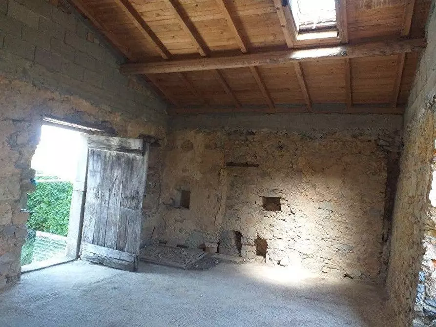 Immagine 70 di Casa indipendente in vendita  a La Spezia