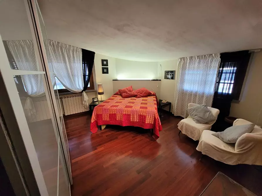 Immagine 9 di Villa in vendita  a Empoli