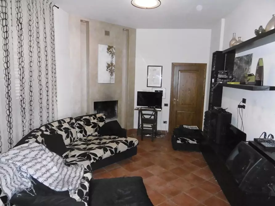 Immagine 3 di Villa in vendita  a Empoli