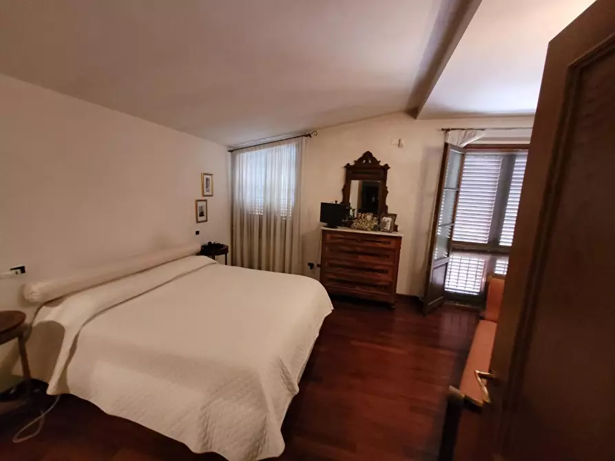 Immagine 10 di Villa in vendita  a Empoli