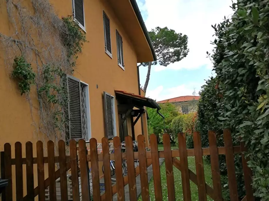 Immagine 4 di Villa in vendita  a Forte Dei Marmi