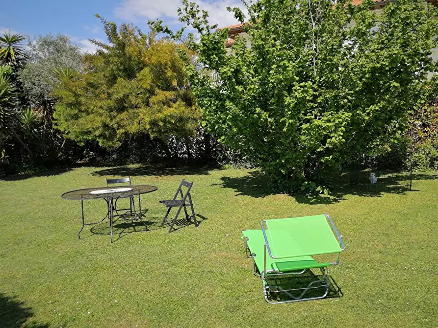 Immagine 28 di Villa in vendita  a Forte Dei Marmi