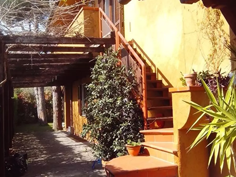 Immagine 17 di Appartamento in affitto  a Forte Dei Marmi