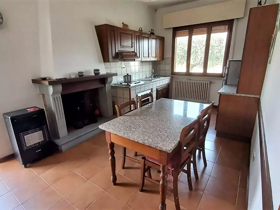 Immagine 2 di Casa indipendente in vendita  a Porcari