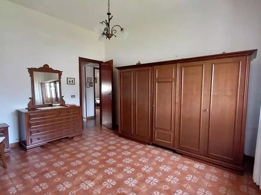 Immagine 9 di Casa indipendente in vendita  a Porcari