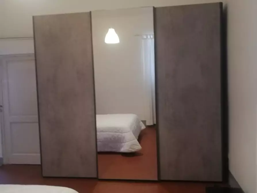 Immagine 11 di Appartamento in vendita  a Carrara