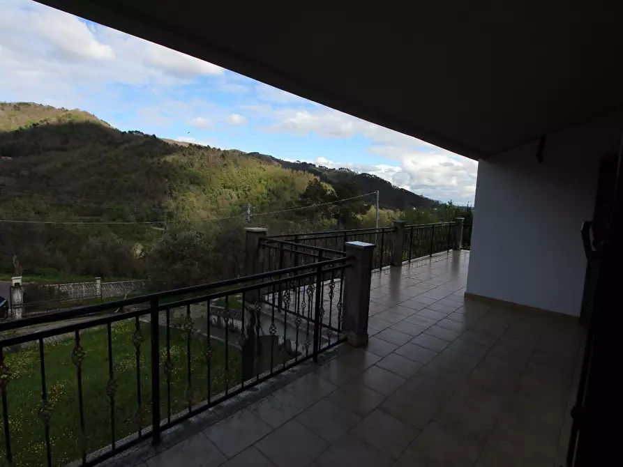 Immagine 27 di Villa in vendita  a Podenzana