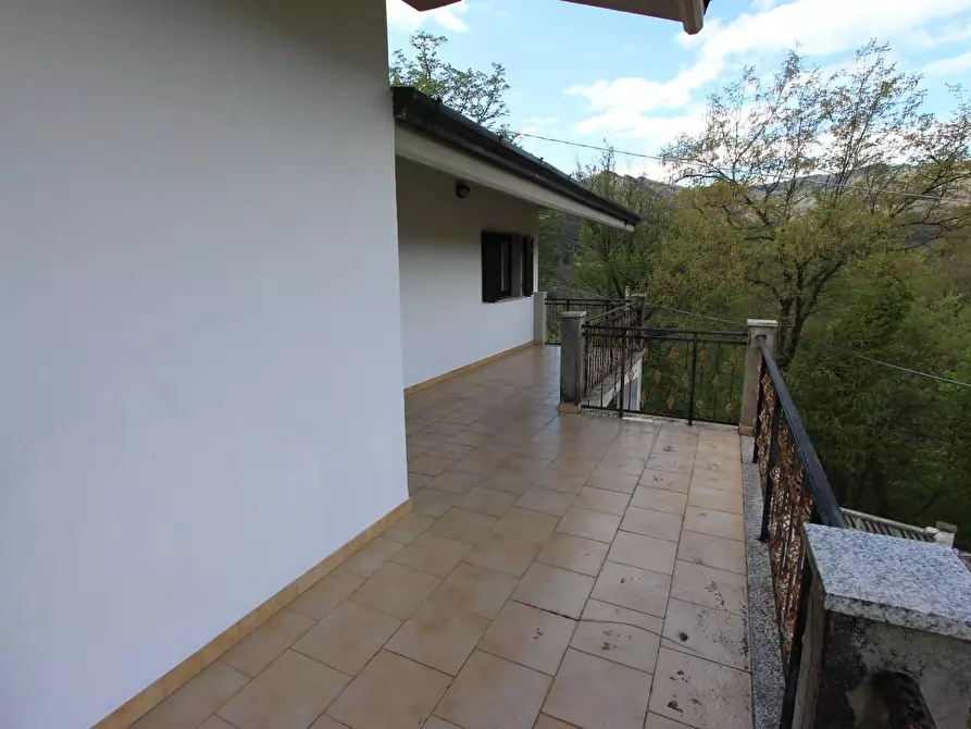 Immagine 20 di Villa in vendita  a Podenzana