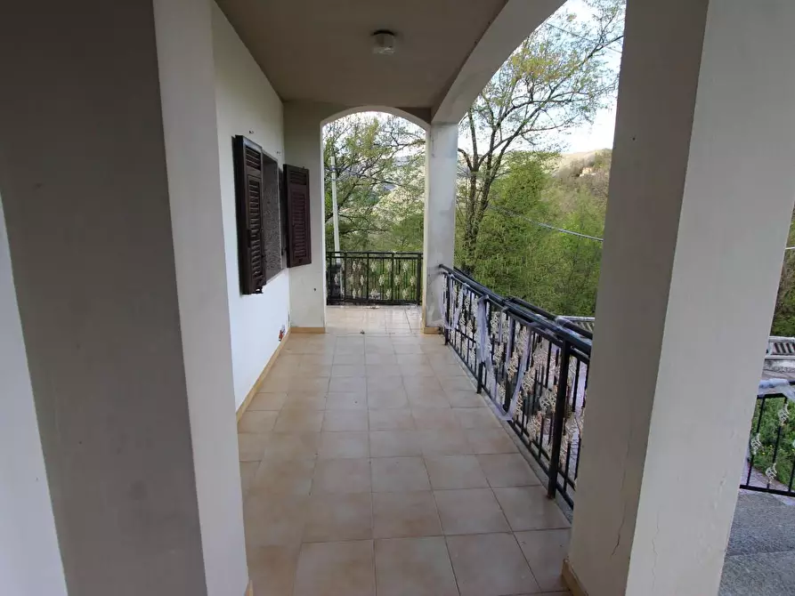 Immagine 42 di Villa in vendita  a Podenzana