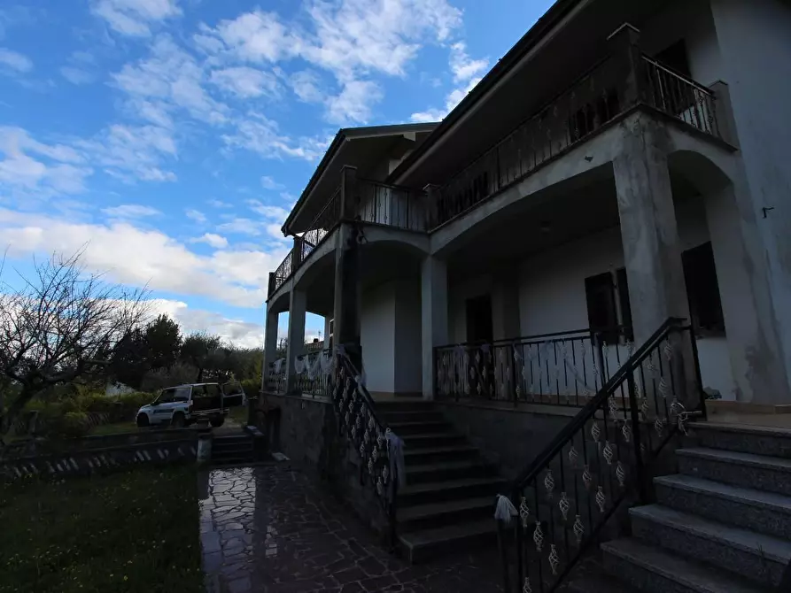 Immagine 46 di Villa in vendita  a Podenzana