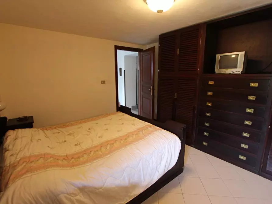 Immagine 28 di Villa in vendita  a Podenzana