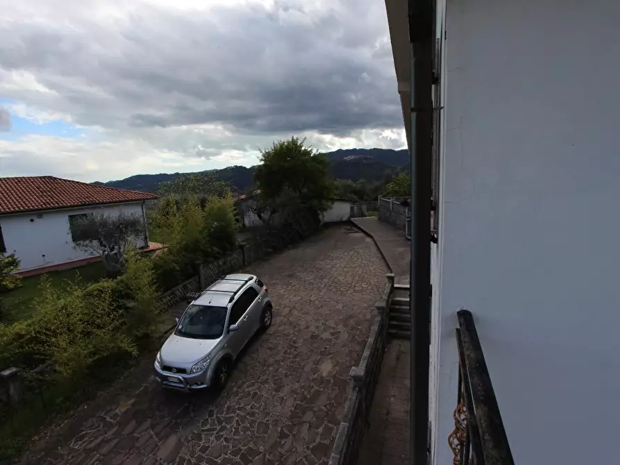 Immagine 23 di Villa in vendita  a Podenzana