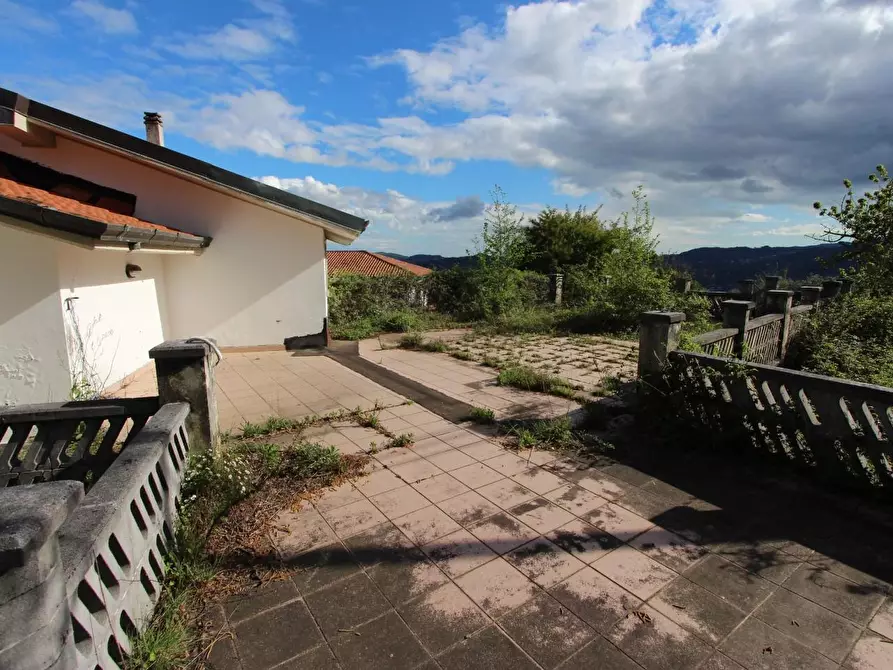 Immagine 58 di Villa in vendita  a Podenzana