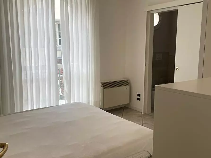 Immagine 13 di Appartamento in affitto  a Forte Dei Marmi