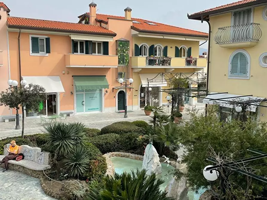 Immagine 21 di Appartamento in affitto  a Forte Dei Marmi