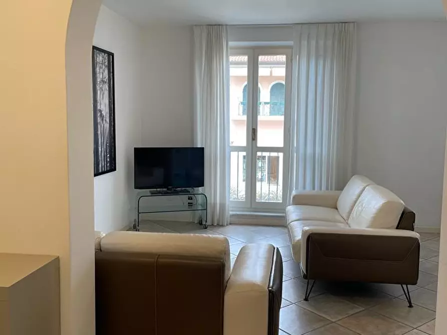 Immagine 3 di Appartamento in affitto  a Forte Dei Marmi