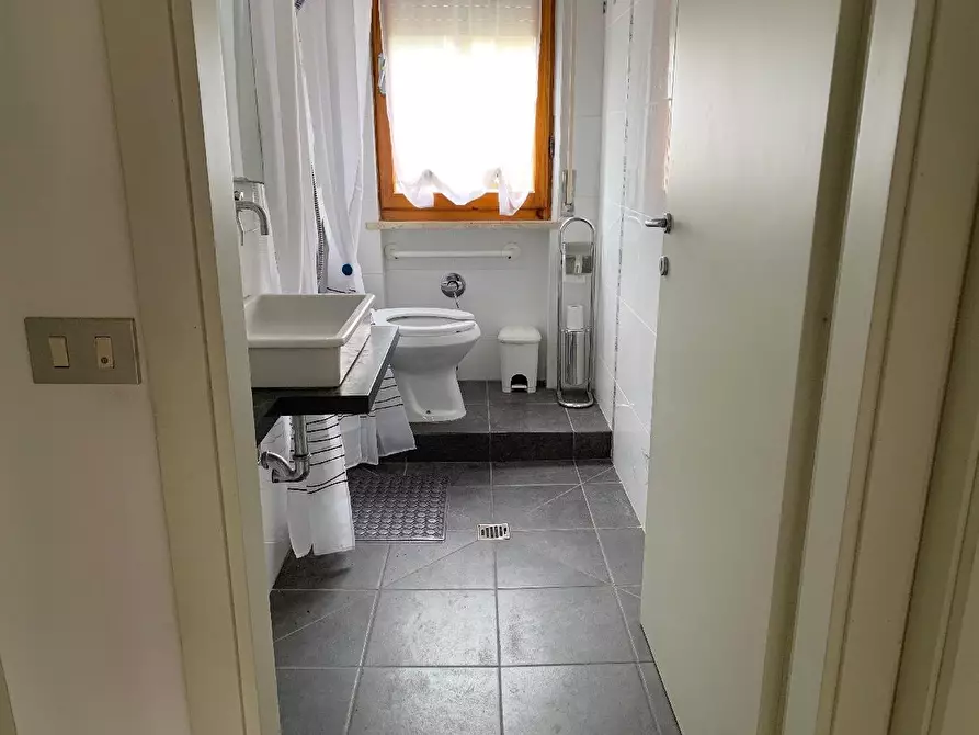 Immagine 7 di Appartamento in vendita  a Rosignano Marittimo