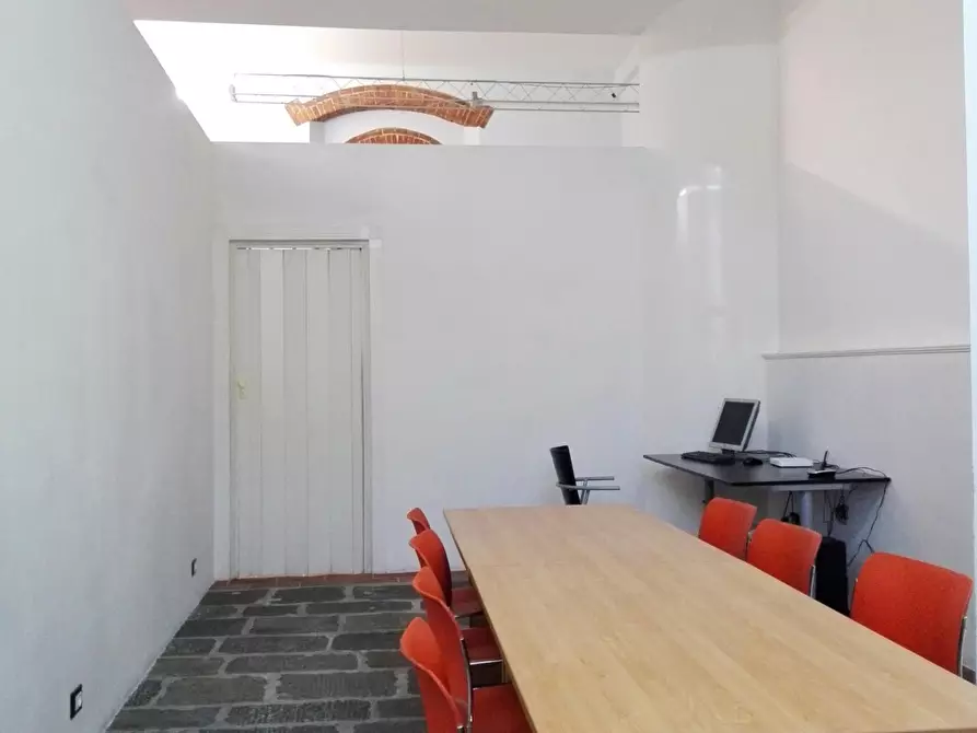 Immagine 3 di Laboratorio in vendita  a Lucca