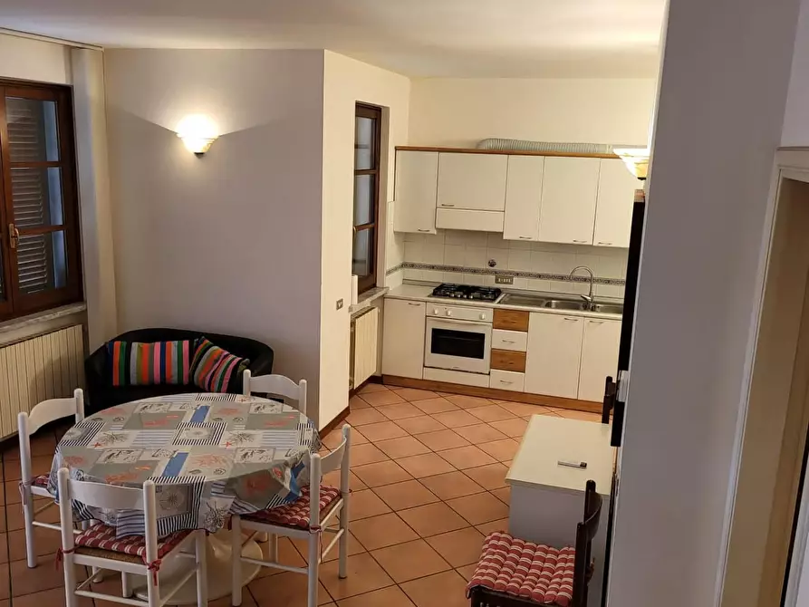 Immagine 2 di Villetta a schiera in vendita  a Massa