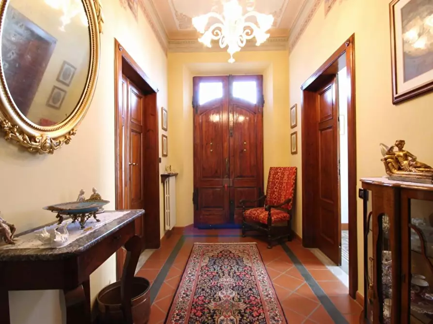 Immagine 8 di Villa in vendita  a Capannori