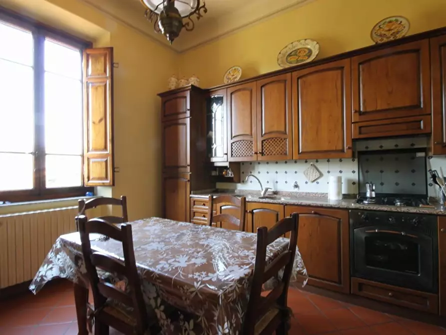 Immagine 18 di Villa in vendita  a Capannori