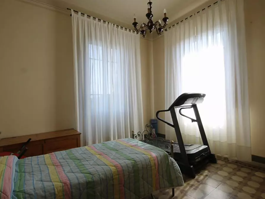 Immagine 22 di Villa in vendita  a Capannori