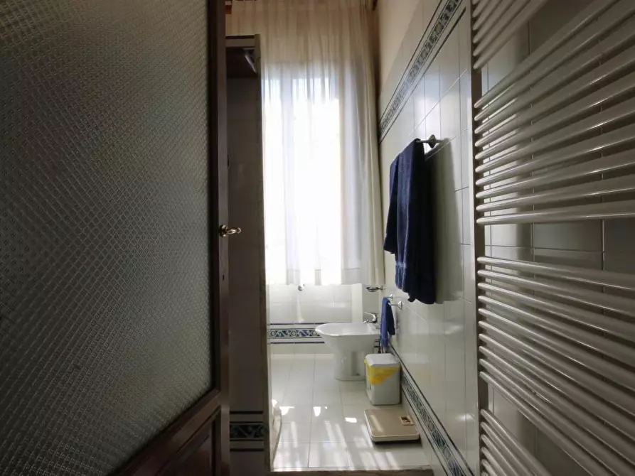 Immagine 23 di Villa in vendita  a Capannori