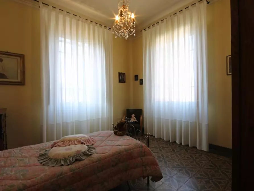 Immagine 29 di Villa in vendita  a Capannori